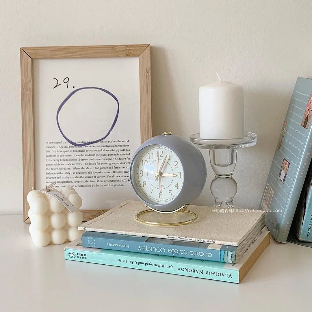 Skanto | Retro Vintage Stil Gull Akse Alarmklokke
