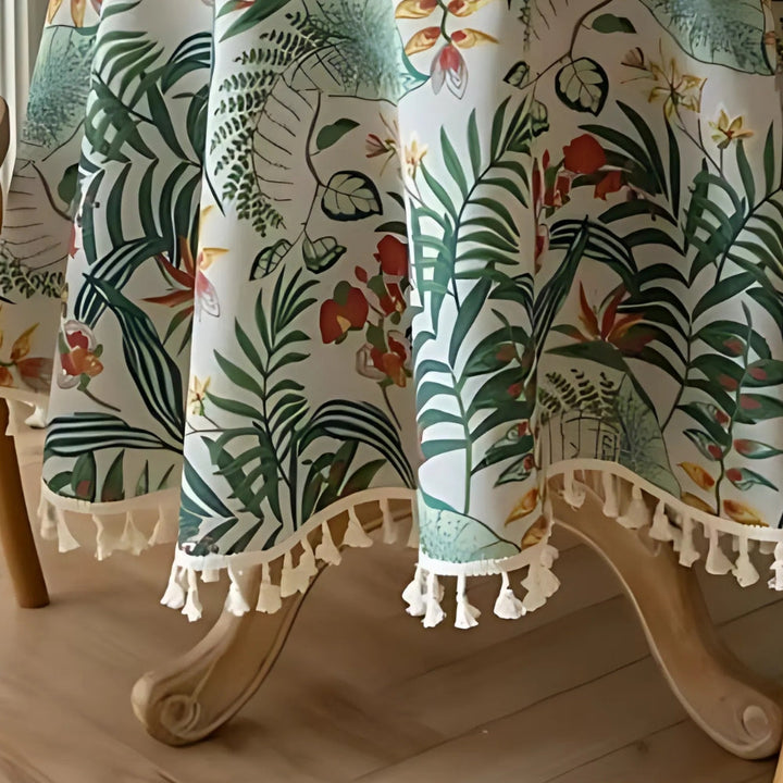Skanto | Retro Floral Rundt Bordduk