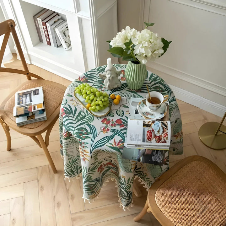 Skanto | Retro Floral Rundt Bordduk