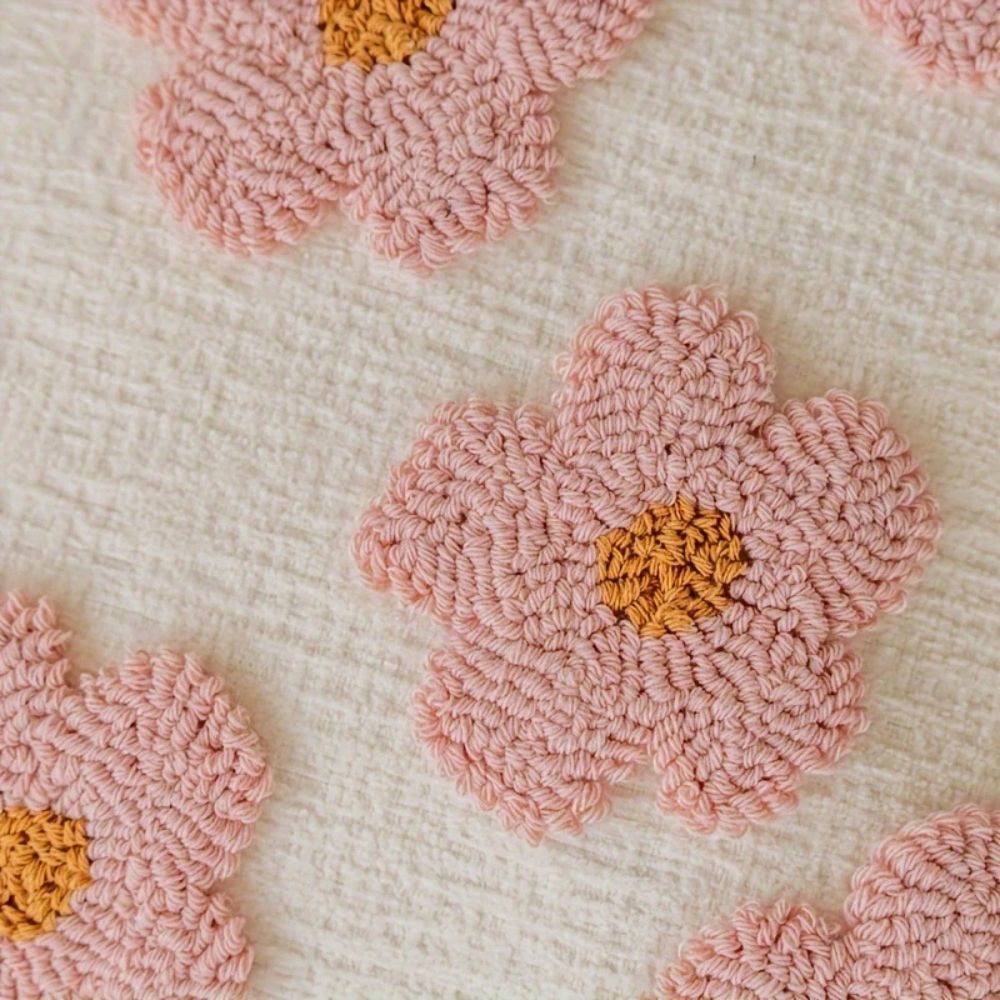 Skanto | Rosy Bloom Tuftet Putetrekk