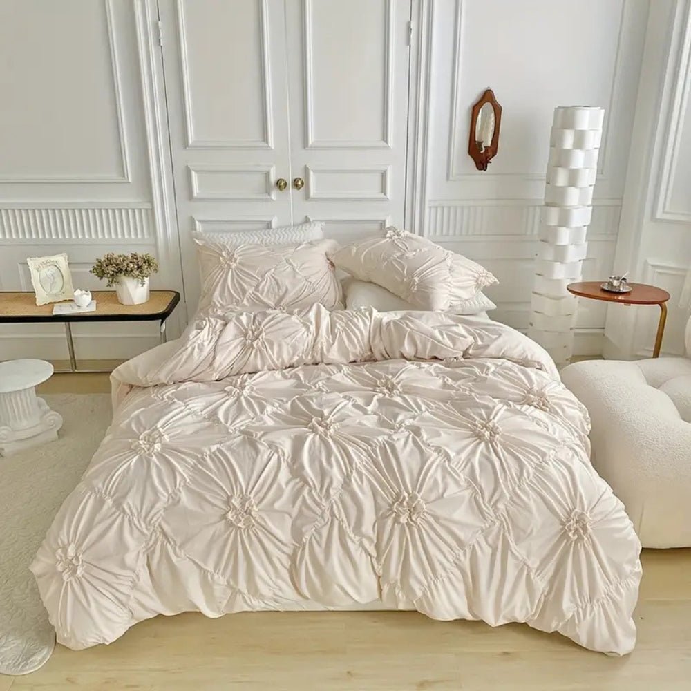 Skanto | Elegant Ruffle Duvet Cover Set with Floral Pattern