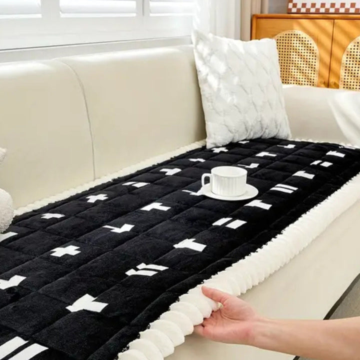Skanto | Ruffled Cloud Edge Quilted Couch Cover