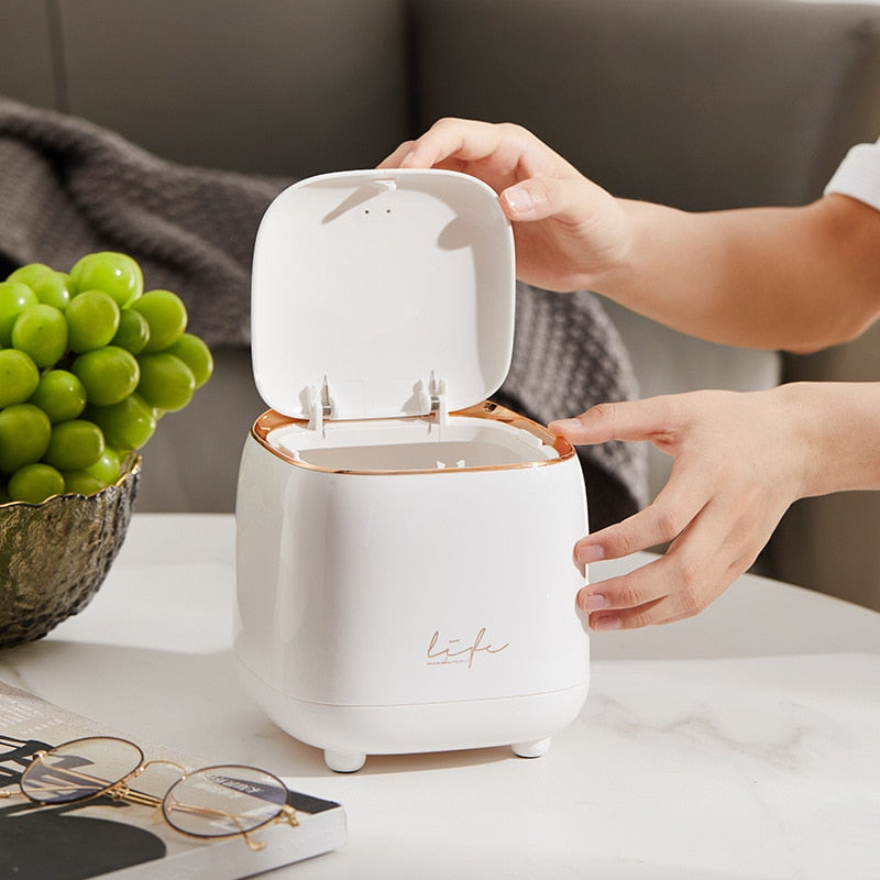 LuxeBin - Elegant Bord Søppelkurv for Ditt Rom Skanto