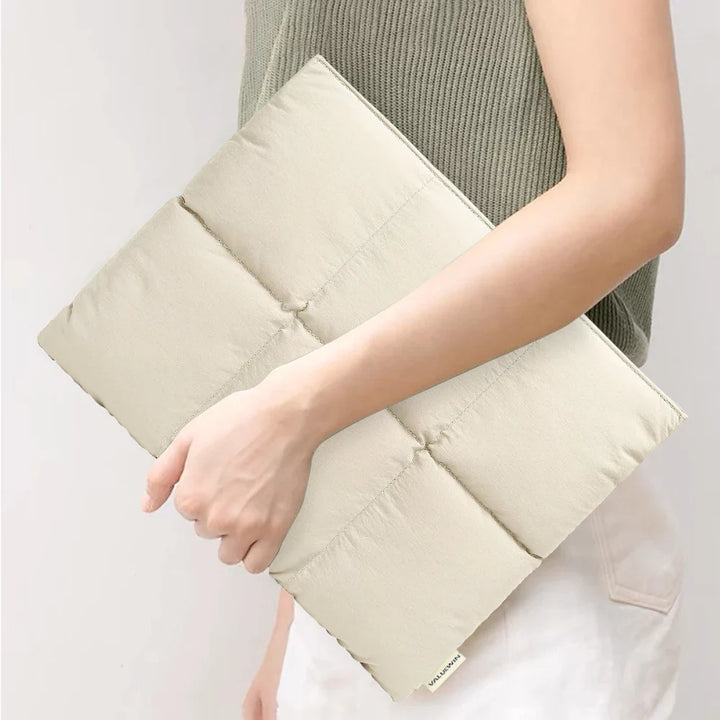 Skanto | Magnetisk Puffy Laptop Sleeve