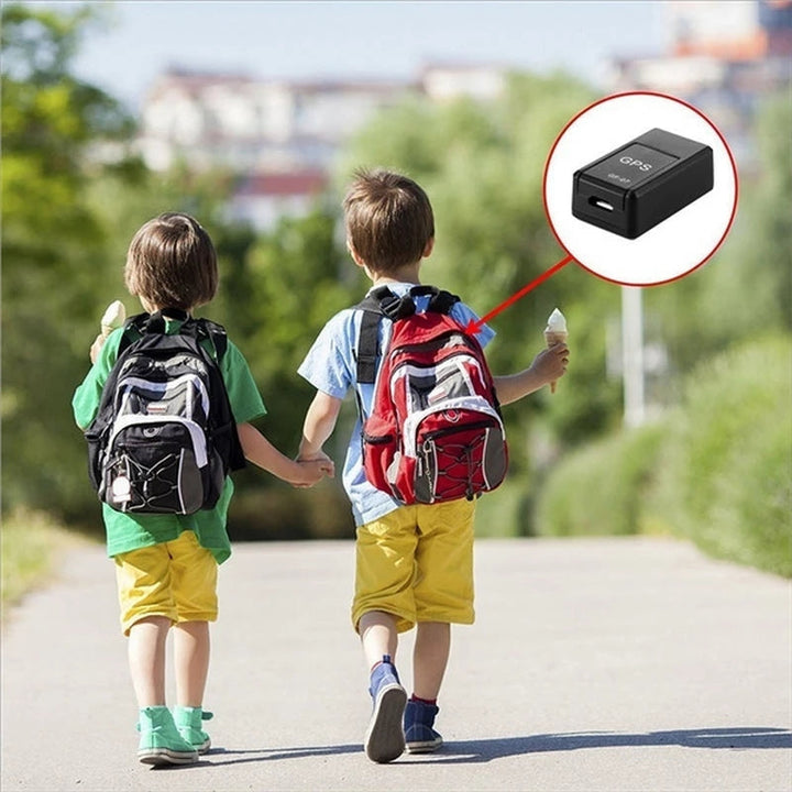 Skanto | Mini GPS Tracker - Spor plasseringen av kjøretøyet ditt på telefonen!