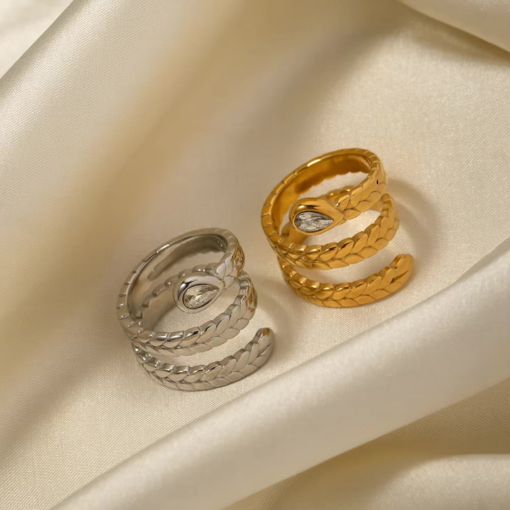 Skanto | Triple Wrap Diamond Eye Leaf Textured Ring