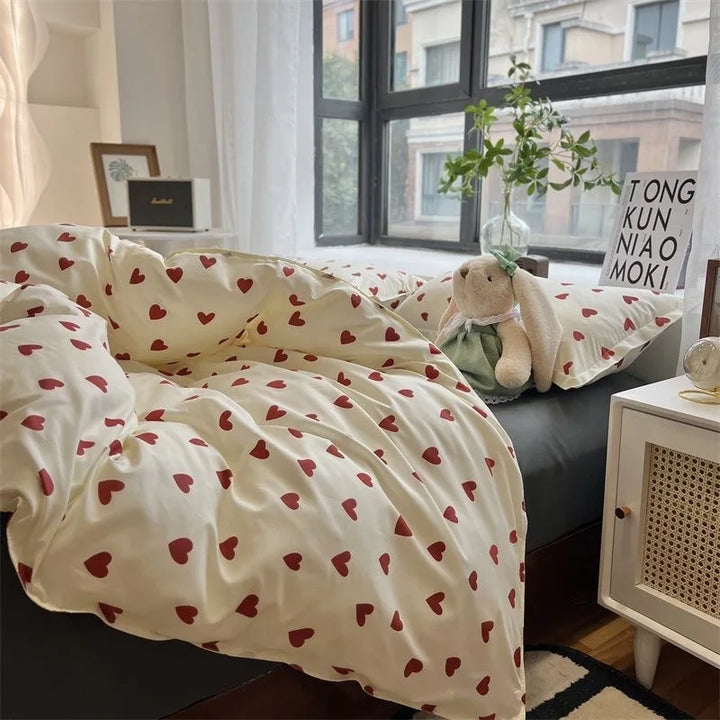 Skanto | CozyLove | Twin, Full & Queen Duvet Cover Set – Myk koreansk stil sengetøy med hjerte-design