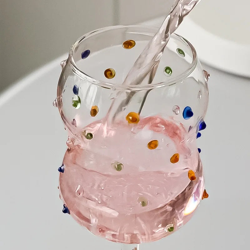 Skanto | Fargerike Prikker Vinglass