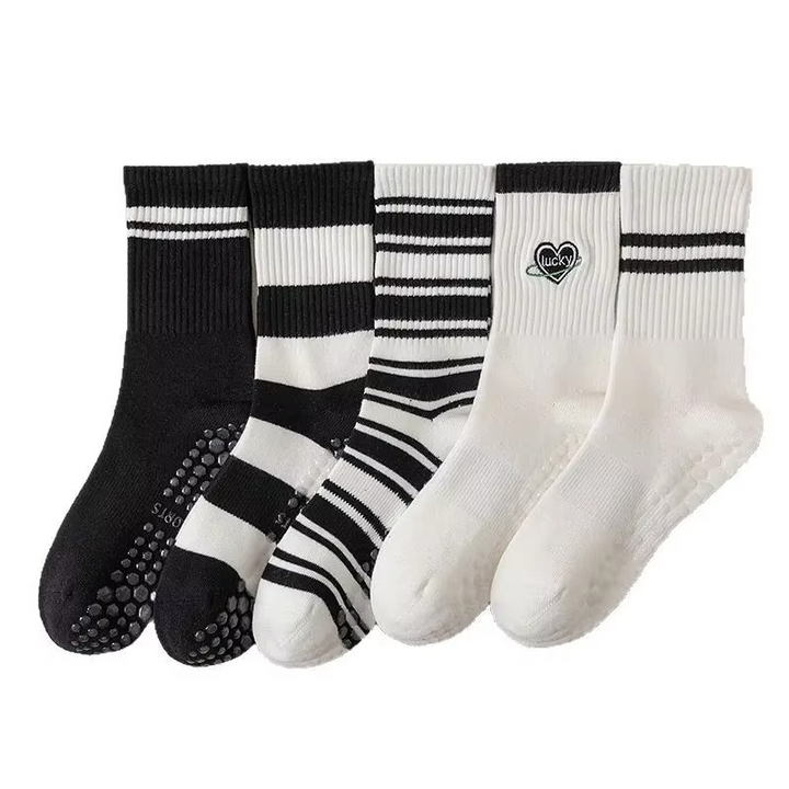 Skanto | Unisex Mid-Calf Stripete Yogasokker - Rutsje-frie, Svettsugende, Luktkontroll