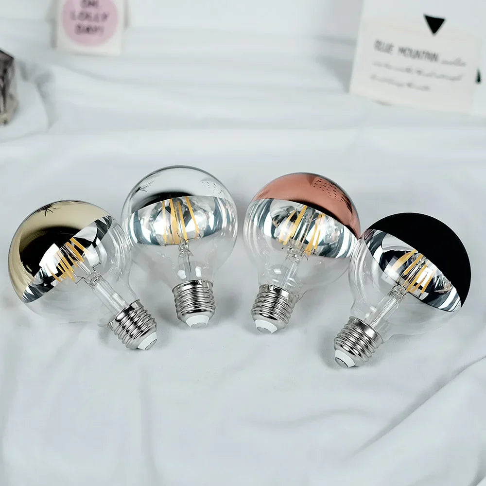 Vintage LED Lyspære – Retro Bordlampe med Trebase | Skanto