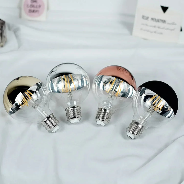 Vintage LED Lyspære – Retro Bordlampe med Trebase | Skanto