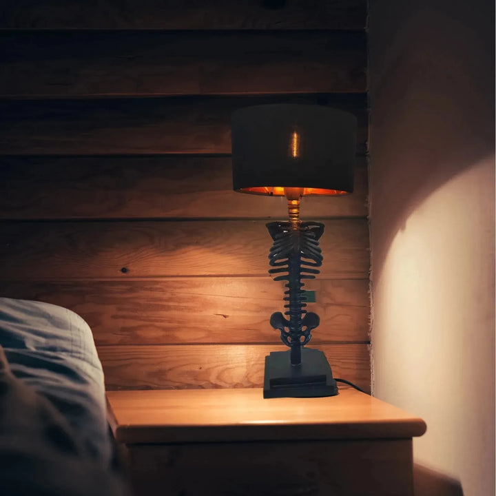 Skanto | Hodeskalle bordlampe skjelett skrekk 3D statue kreativ festpynt rekvisitt halloween dekorasjonslampe atmosfære lampe nattlys