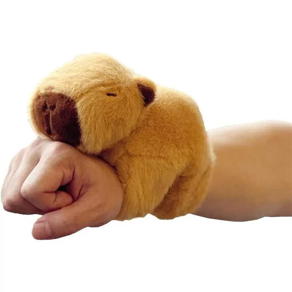 Skanto | Klemmete Kapibara Cozy Wrap Sleeve Plush Band