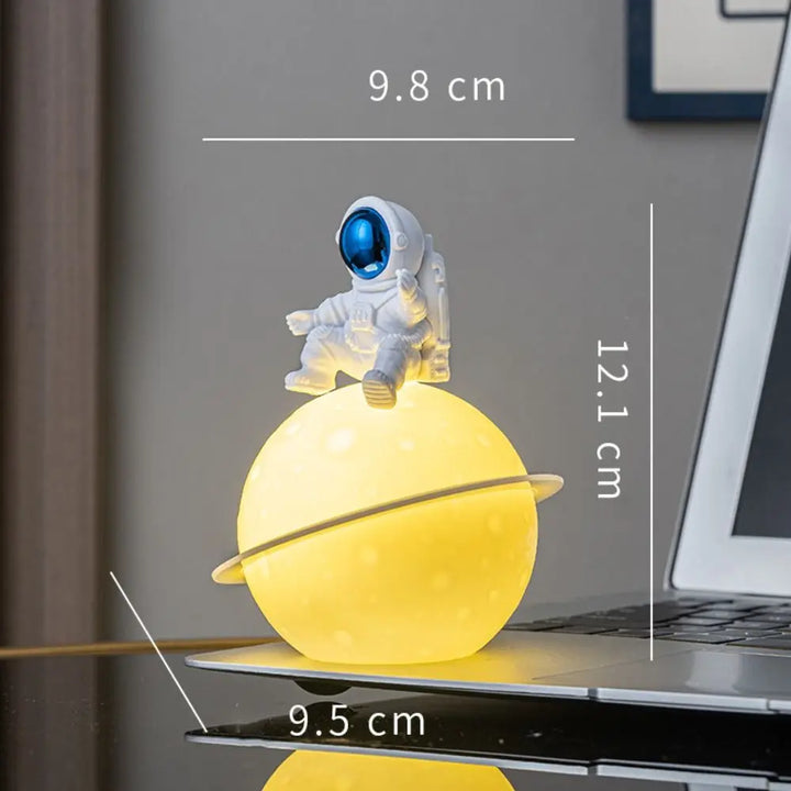 Cosmic LED Skrivebordslampe | Skanto