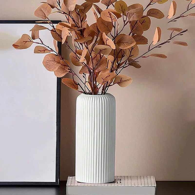 Skanto | LineaForm Moderne Keramikkvase – Kunstneriske Striper Dekorasjon