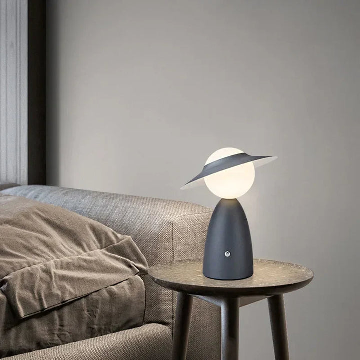 Skanto | Batteri Bordlampe Mann med Hatt