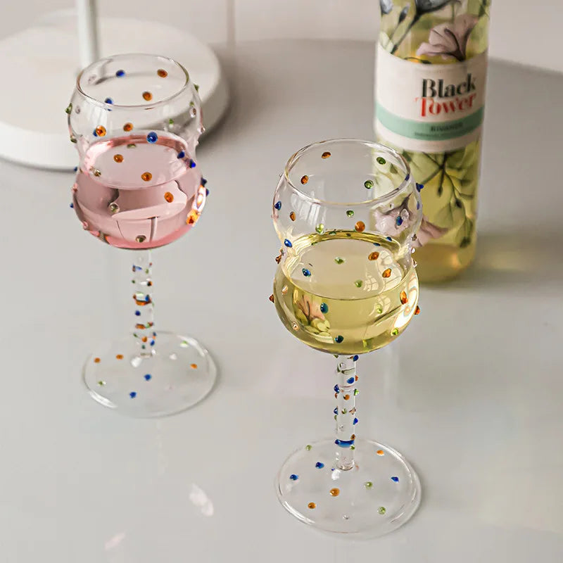 Skanto | Fargerike Prikker Vinglass