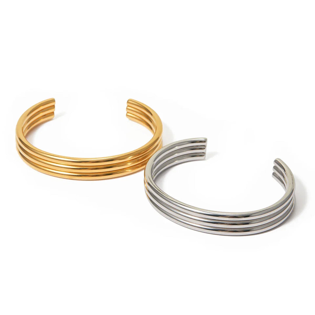 Skanto | 18k Triple Ribbed Bangle Bracelet