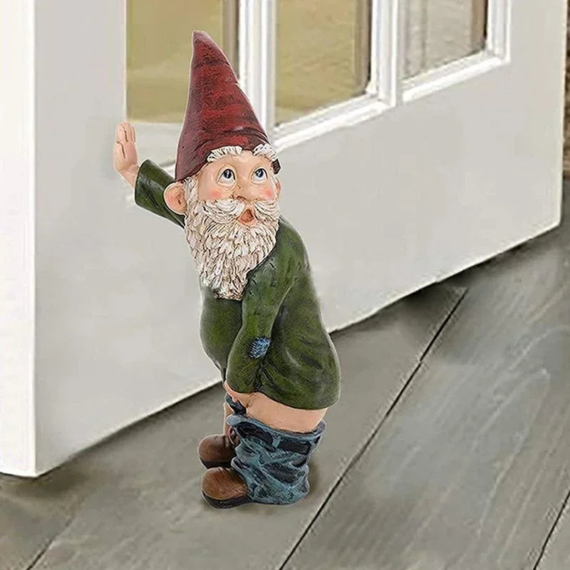 Skanto | Kreativ Gnomfigur laget av harpiks med hvit skjegg