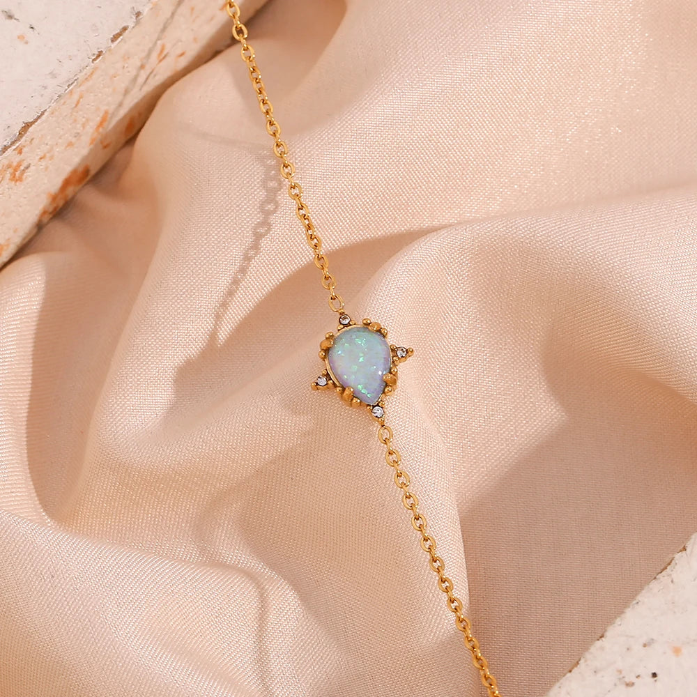 Skanto | Delikat Iriserende Opal Halskjede, Armbånd, Øredobber