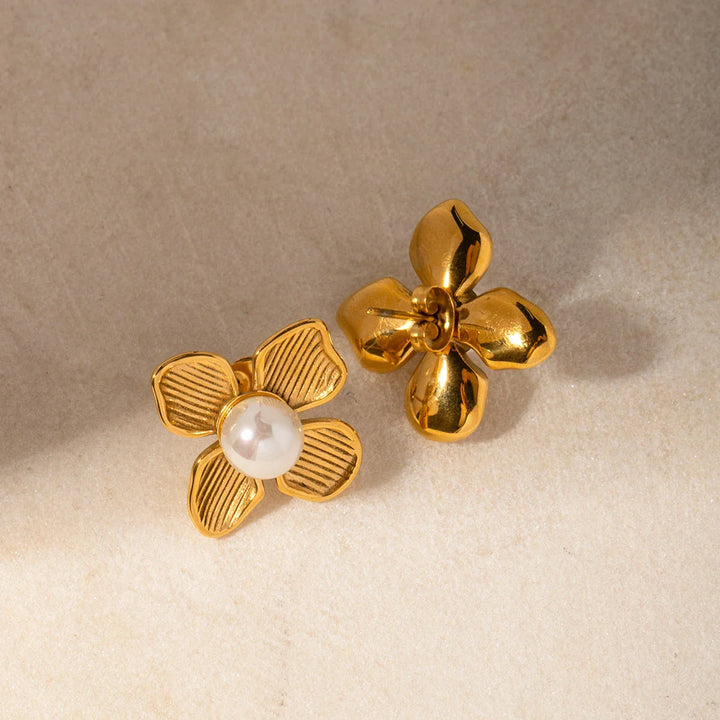 Skanto | 18k Fire Petal Teksturert Perle Blomst