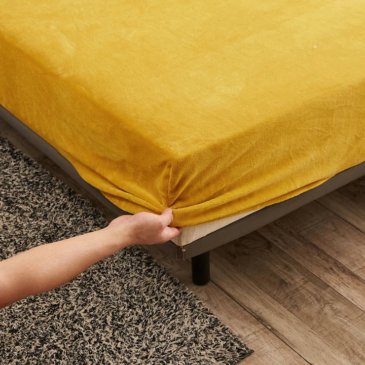 Skanto | Fitted Sheet Velura | Stretch Velvet | Myk & Varm | Madrassbeskytter for Vinter
