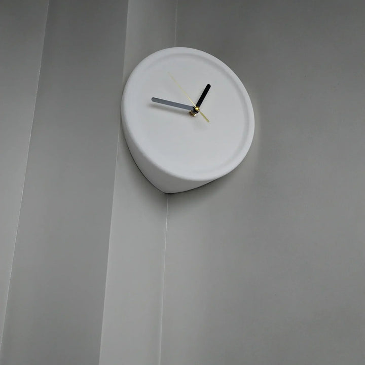 SilentCorner Klokke - Stilig Stille Veggklokke uten Boring Skanto