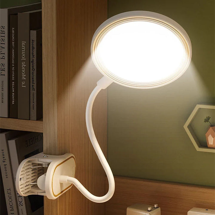 Skanto | ClipLuma LED Bordlampe | USB Oppladbar | 3 Lysstyrkenivåer | Øyevennlig | Med Klemfeste