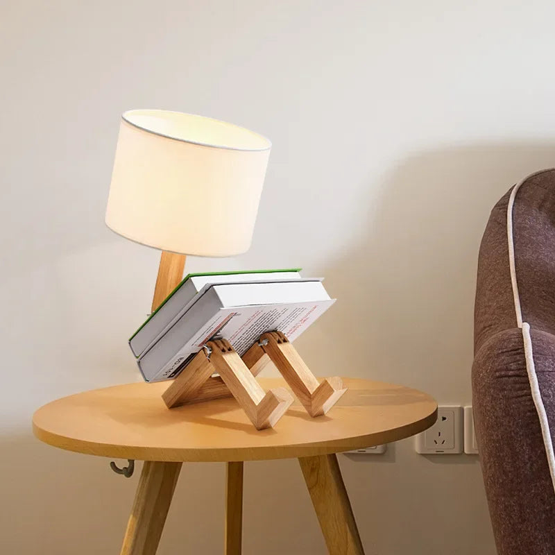 Skanto | Tre Bordlampe med Bokholder - RutanFlex