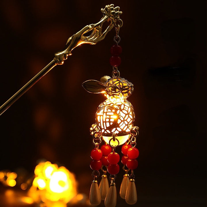 Skanto | Luminous Stylish Butterfly Lantern Hårpinne