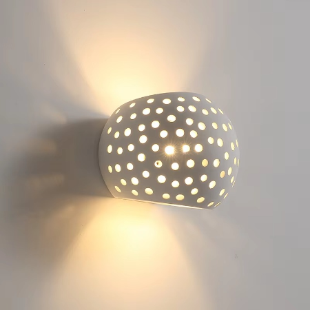 Skanto | Slank Gips LED Vegglampe for Moderne Hjembelysning