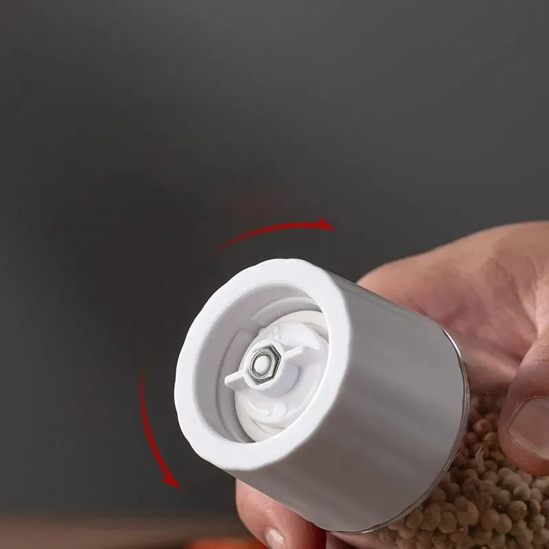 Skanto | Designer pepperkvern med gjennomsiktig kropp