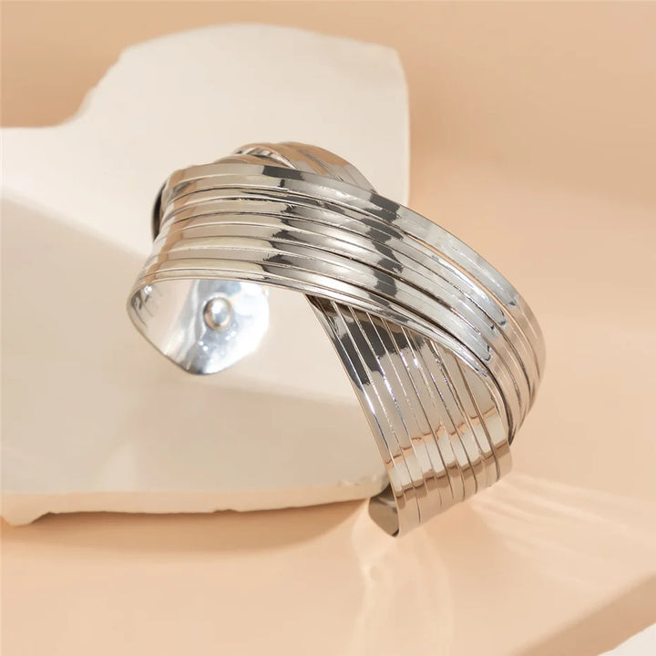 Skanto | Spiral Cross Wrap Bangle Armbånd
