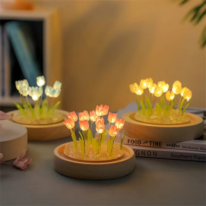 Skanto | Håndlaget kunstig tulipan LED nattlampe bordlampe for soverom og gaveinnredning