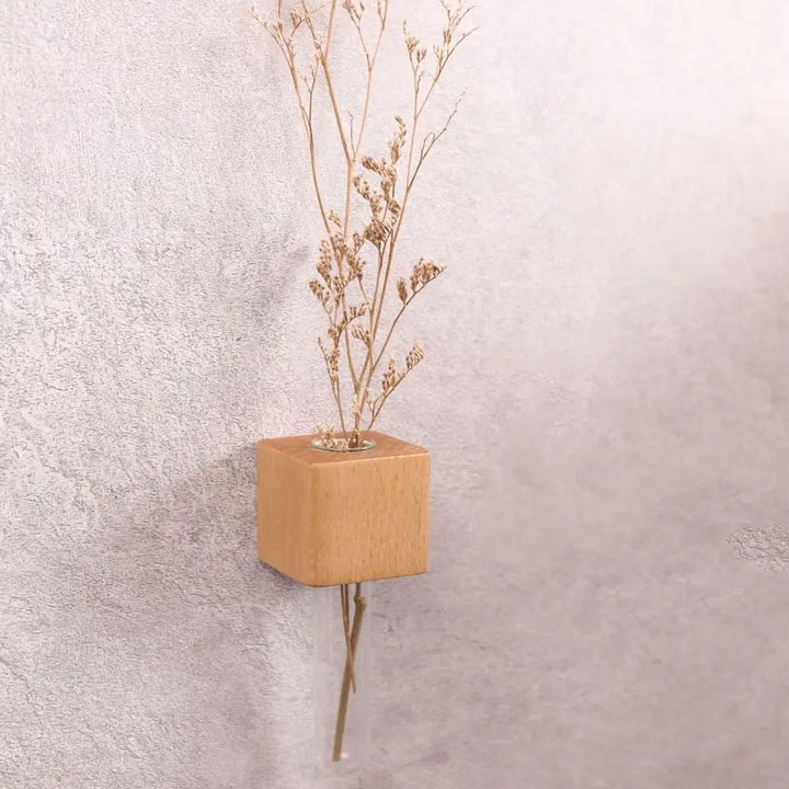 Skanto | Magnetisk Blomsterrør Vase av Tre