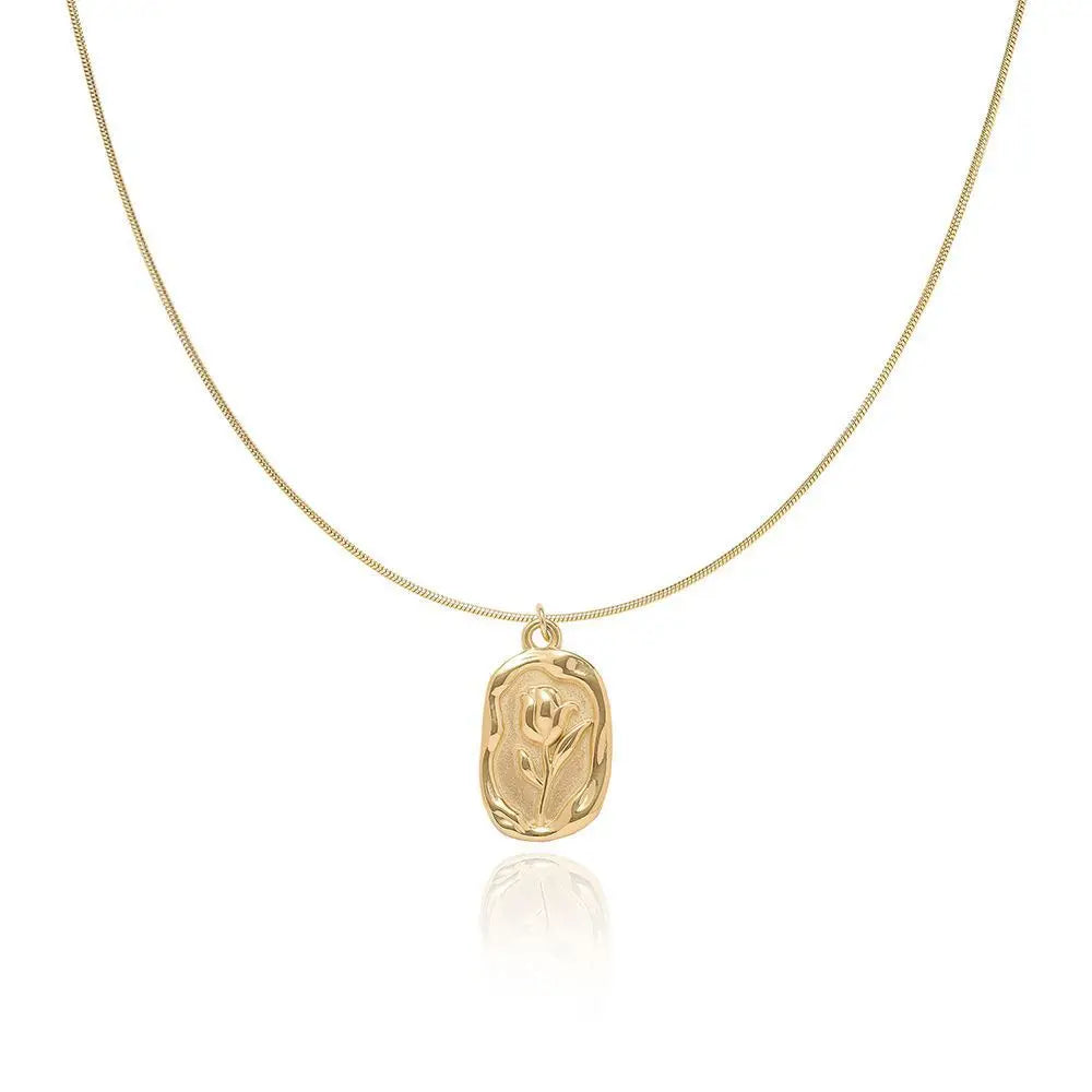 Skanto | Feminine Tulip Floral Pendant Necklace