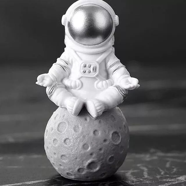 Skanto | Harpiks Astronaut Figur Statue Rom Reisende Skulptur Utdanningsleketøy Skrivebordsdekorasjon Astronaut Modell For Barn Gave