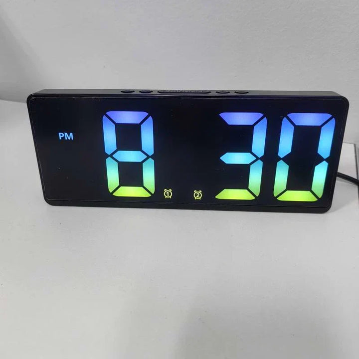 Skanto | Intelligent LED Klokke med Stemmekraft