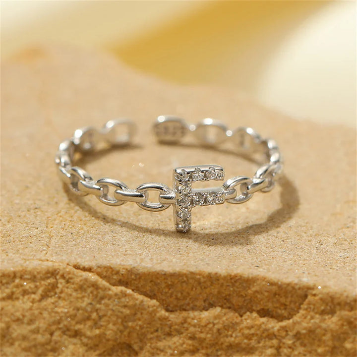 Skanto | Delikat Diamant Bokstav Initial Ring