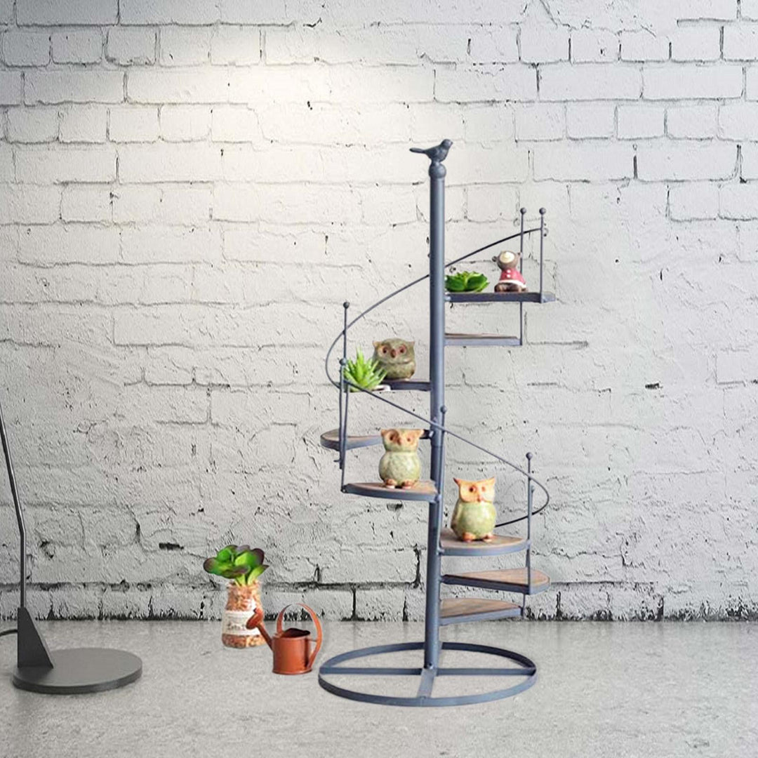 Elegant spiralformet planteholder for balkong- og hagearrangementer Skanto