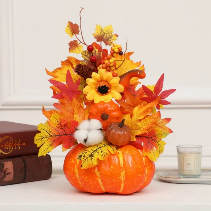 Skanto | Høstmagi | Dekorativ gresskar med kunstige blomster | 25–30 cm | Høst- og Halloween-dekor