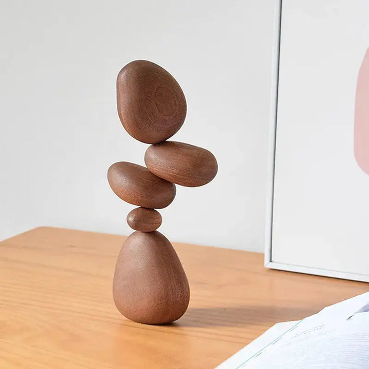 Skanto | Oppdag balansen av steiner: Harmonisk kunstnerisk skulptur