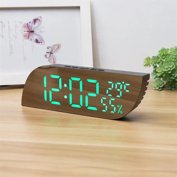 Skanto | LED Digital Vekkerklokke med Dobbelt Skjerm & Ubegrenset Snooze