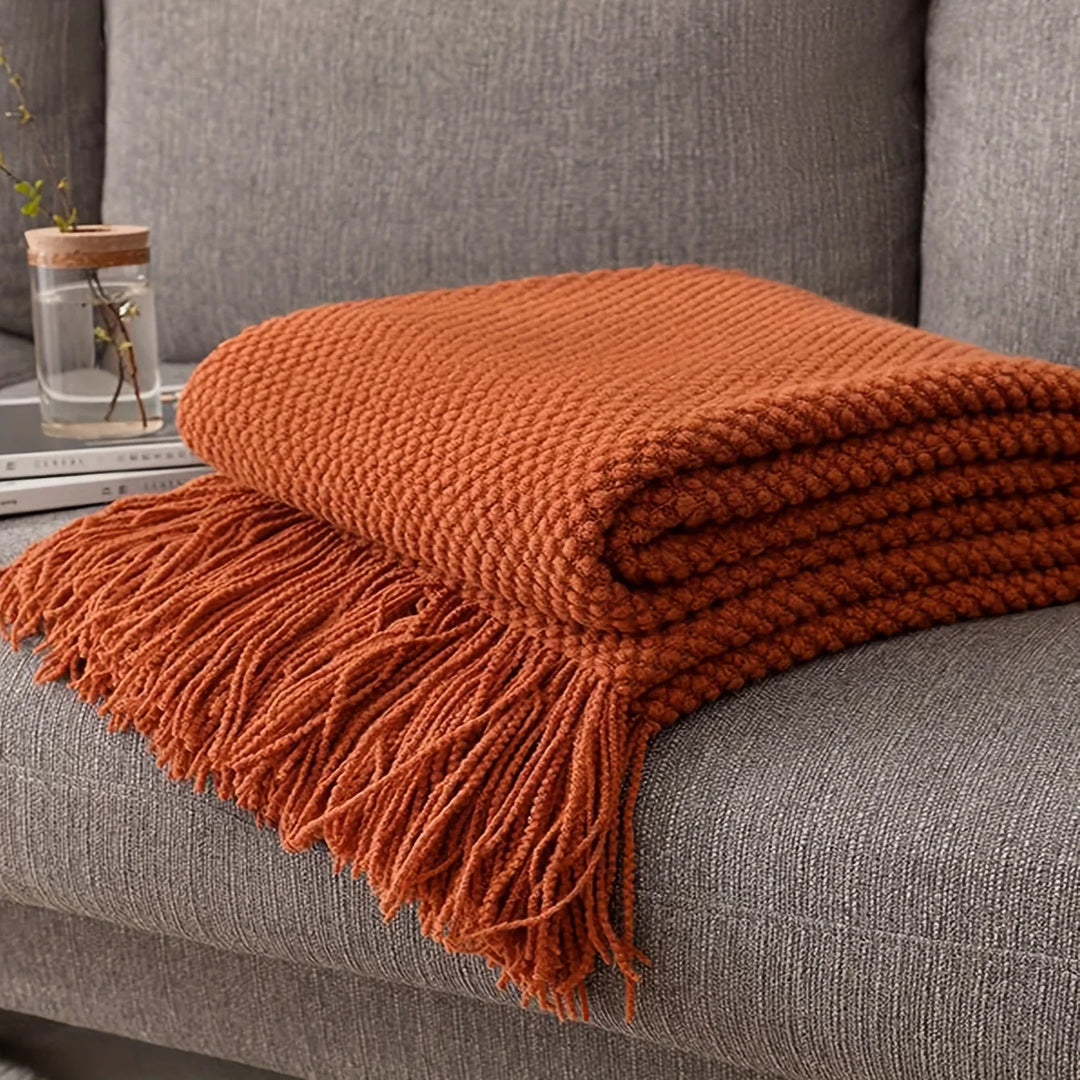 Skanto | Aurelia Cozy Frynse Strikket Tekstil i Morandi Orange | Myk & Varme | 3 Størrelser | For Sofa, Seng & Reiseliv