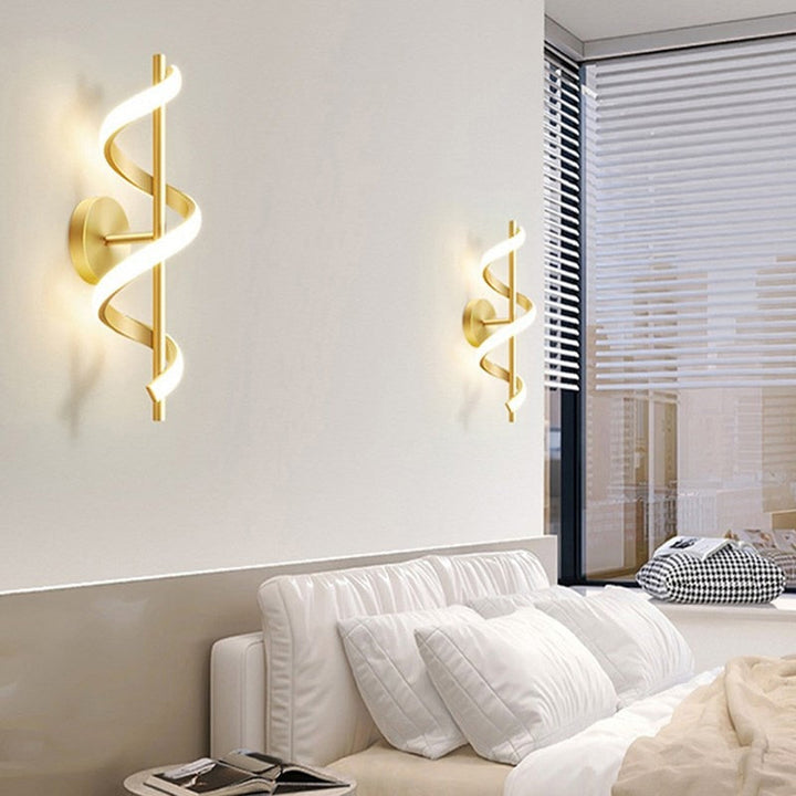 Skanto | SpiralLume – Minimalistisk LED Vegglampe med en Moderne Kante
