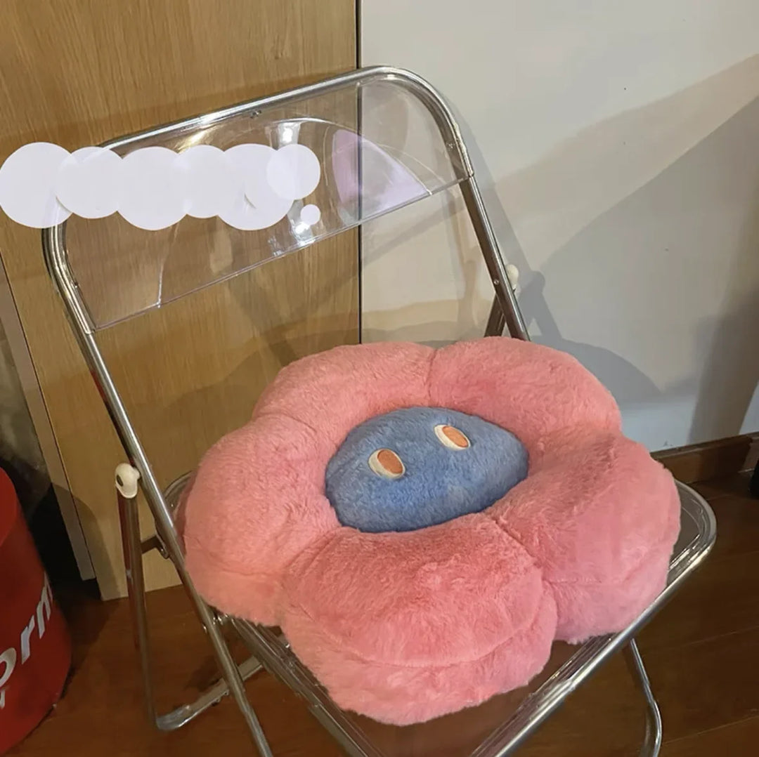 Fluffy Flower Cushion with Eyes | Skanto