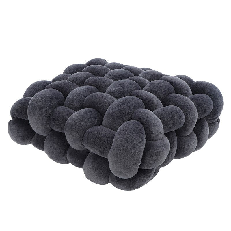 Knotted Ball Decorative Pillow | Skanto