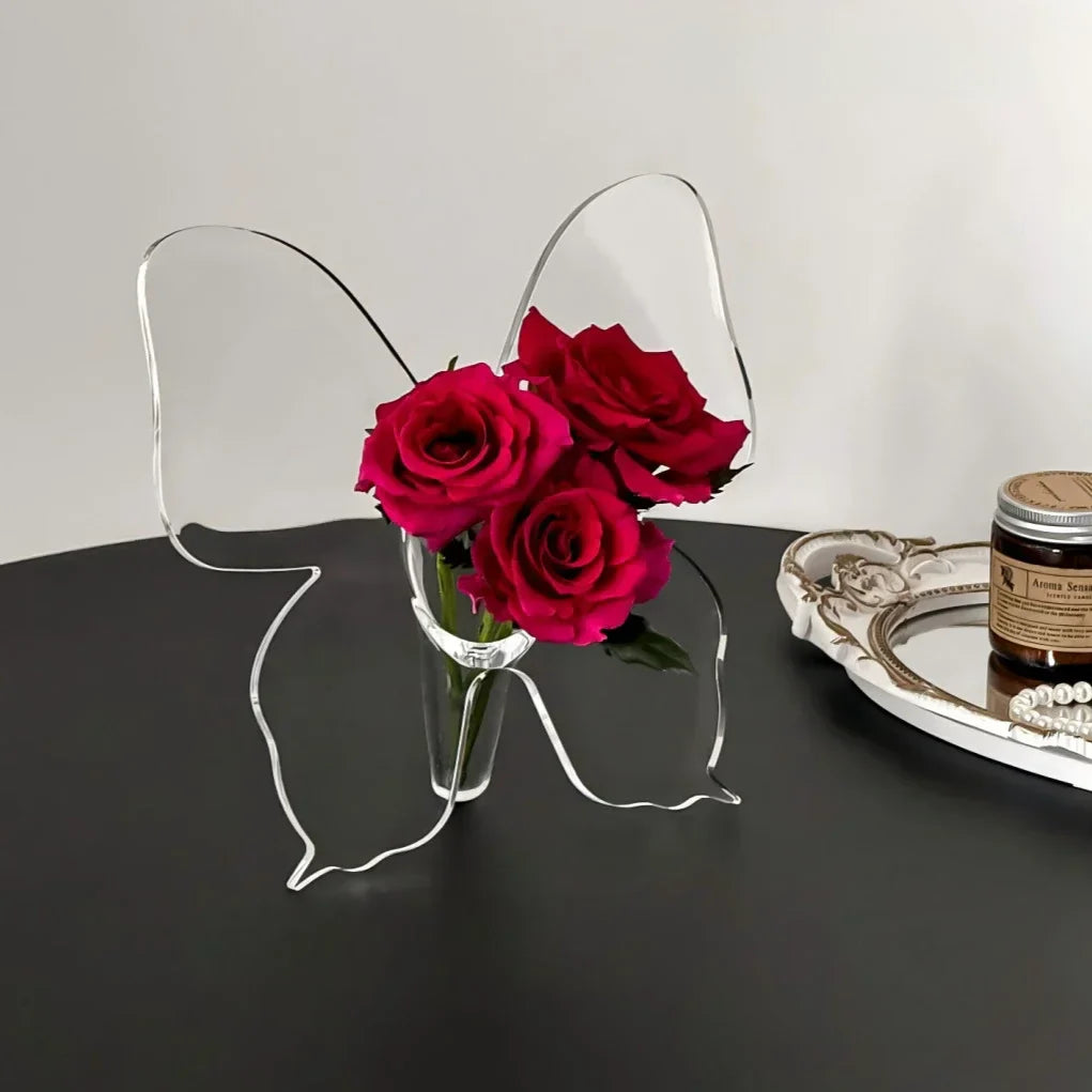 Kunstnerisk sommerfugl klar Skantoomstervase | Skanto