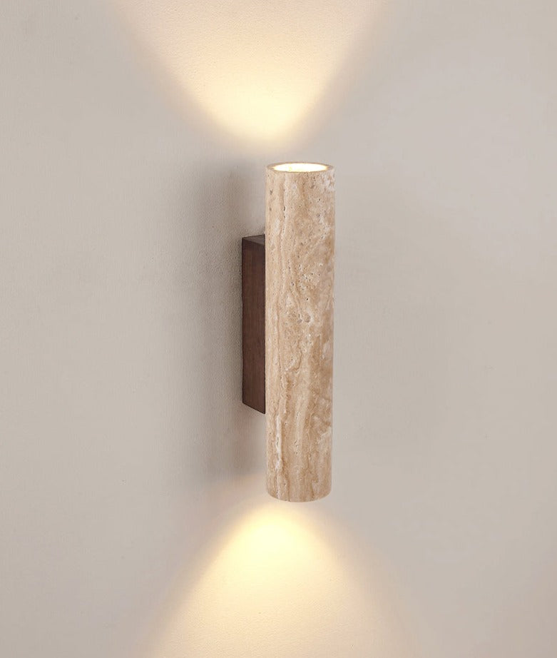 Skanto | Vegglampe med håndlaget finish i ånden av Wabi-Sabi