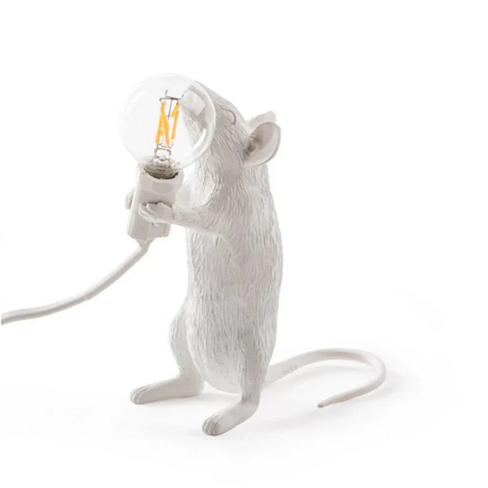 Skanto | Moderne LED Dyre Bordlamper: Har resin, Katt, og Ekorn Nattlys